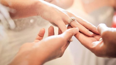 كيف تحولين خاتم الزواج إلى حقيقة؟