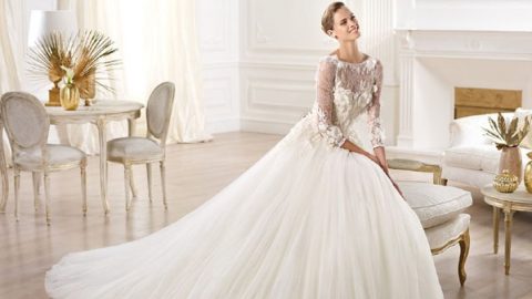 6 صيحات عصرية لفستان أحلامك الأبيض