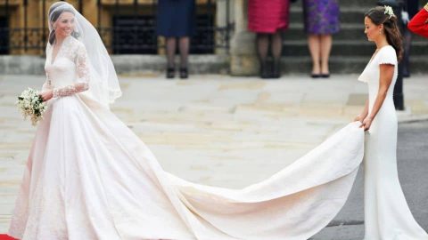 نصائح عند اختيار فستان زفاف بذيل طويل