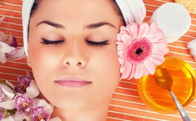 وصفات طبيعية لترطيب البشرة