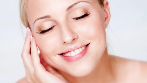 خلطة طبيعية لتفتيح البشرة والتخلص من مشكلة الكلف نهائيا