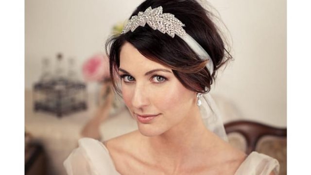 شاهدي أفضل أكسسوارات تسريحات الشعر للعرائس