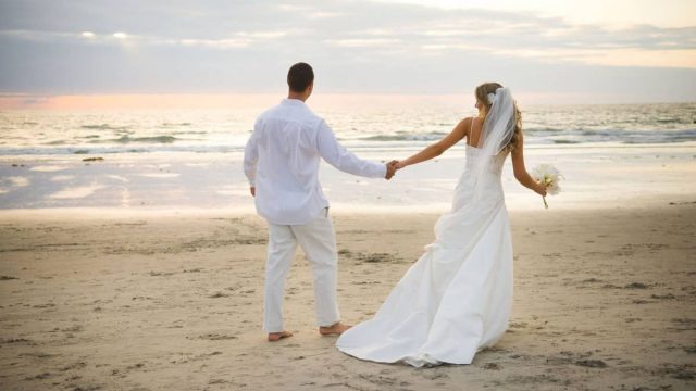 كيف تجهزين نفسك لقضاء شهر العسل؟