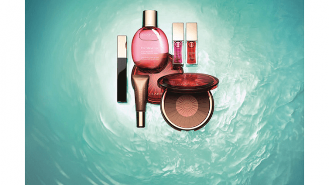 ماكياج برونزي لإطلالة راقية مع مستحضرات كلارنس الجديدة