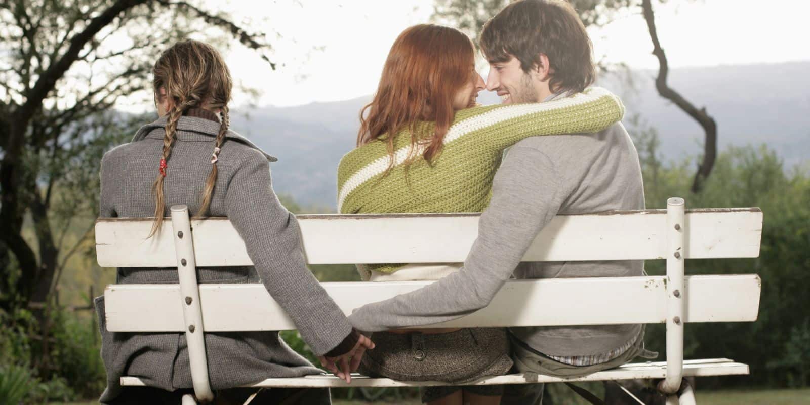 أسباب امتناع الزوجة عن معاشرة زوجها 