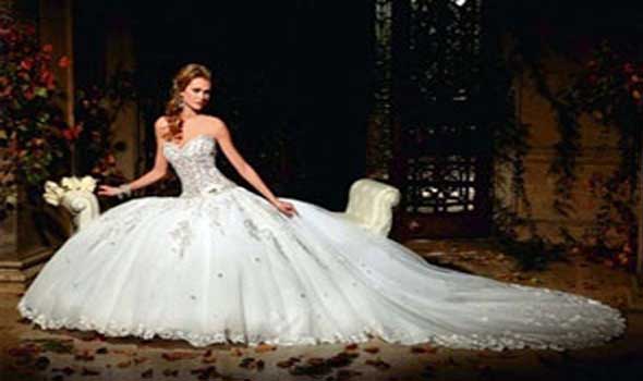 شاهدي فساتين الزفاف الأكثر شهرة عبر التاريخ