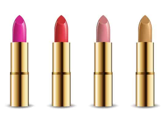 أصلحي أحمر شفاهك المكسور بهذه الطريقة