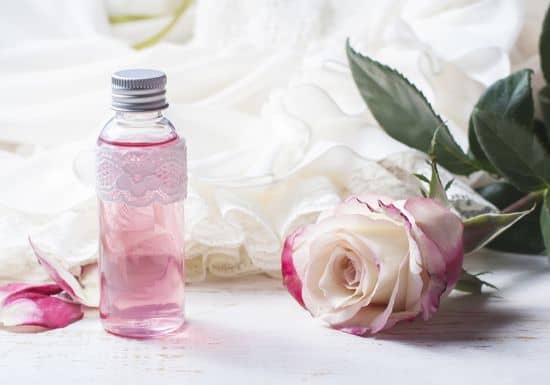 كيف تجعلين عطرك يدوم لأكثر من 10 ساعات؟