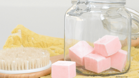 كيف تصنعين مكعبات السكر المقشرة للبشرة؟
