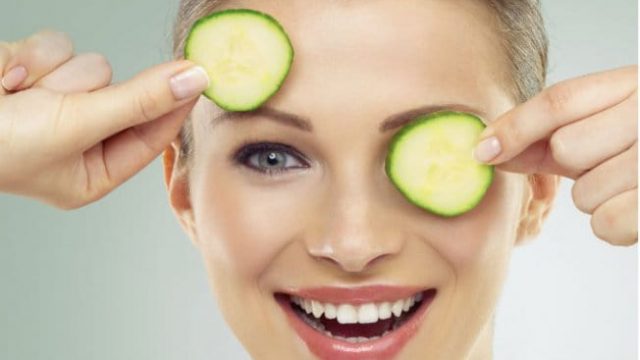 قناع منزلي لغلق مسام البشرة المفتوحة ومنع إفراز الدهون الزائدة