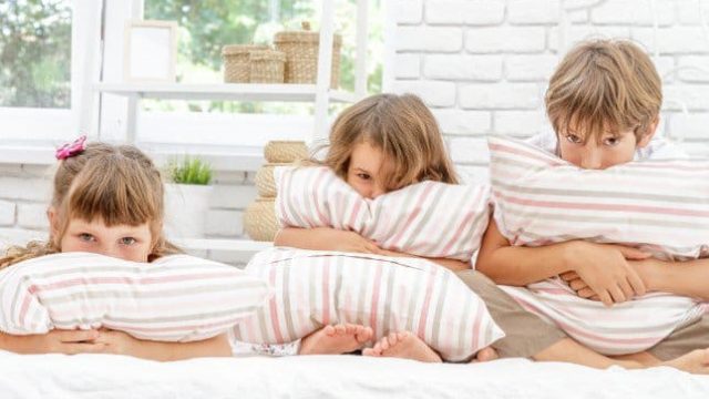 تعرفي على أسباب النفس الكريه عند الطفل