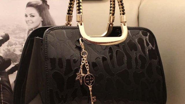 هذه الحقائب تبقى فاخرة وجميلة على الدوام