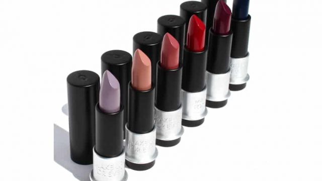 تعرفي على ألوان أحمر شفاه الجذابة هذا الخريف