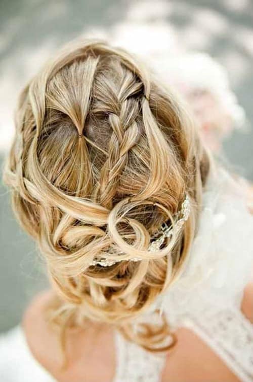 تسريحات شعر للعروس