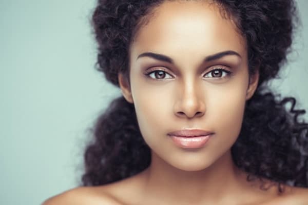 تسريحات الشعر المجعد