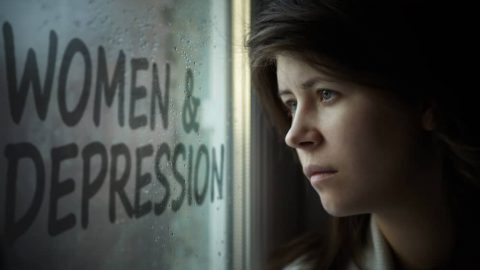 المرأة معرضة للاكتئاب مرتين أكثر من الرجل