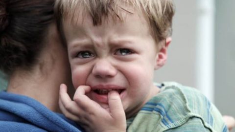 هل تعرفين حقا قواعد حماية ابنك من الغرباء؟