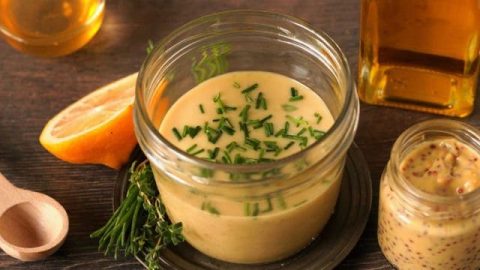 وصفة لذيذة لصوص الدجاج المشوي