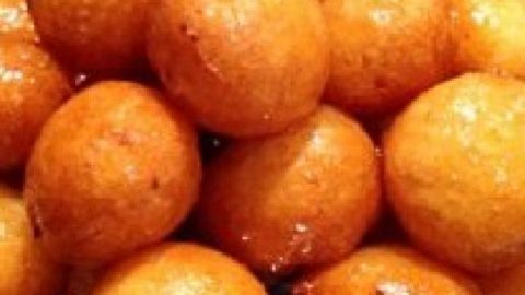 طريقة إعداد لقيمات مالحة باللبن والبطاطس