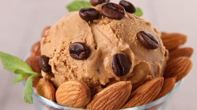 ايس كريم القهوة اللذيذ