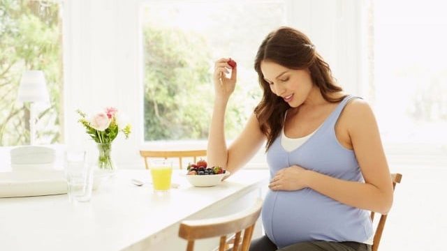 تناولي هذه الأطعمة خلال فترة الحمل لزيادة ذكاء طفلك