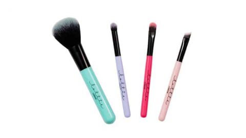 تعرفي على فراشي ماكياج Tools on Tour