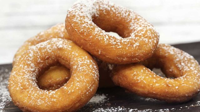 طريقة تجهيز عجينة الدونات بالفرن