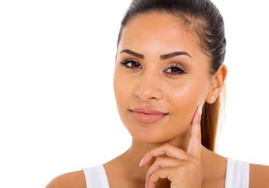 أمور لا علاقة لها بظهور حب الشباب.. تعرفي عليها