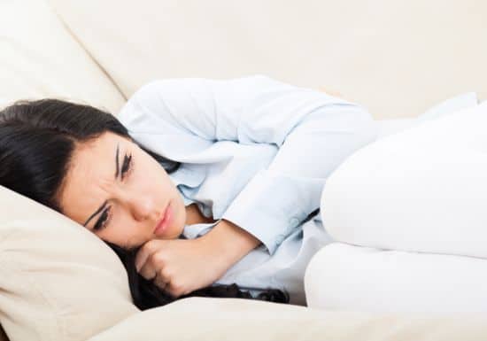 كيف تتخلصين من آلام المعدة في المنزل؟