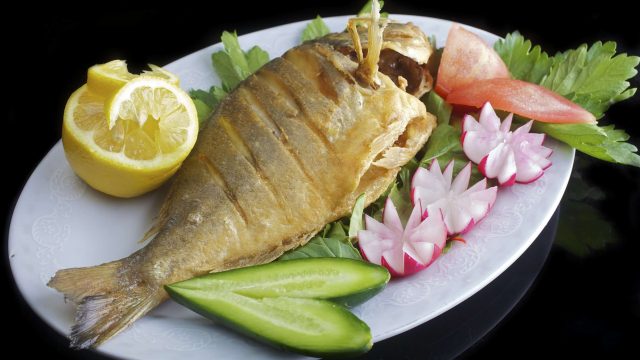 أغذية تقاوم المزاج السيئ.. تعرفي عليها