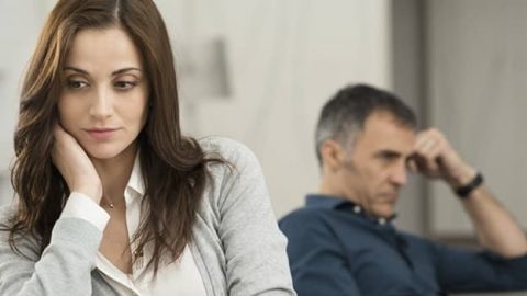 كيف تتعاملين مع الزوج العنيد؟