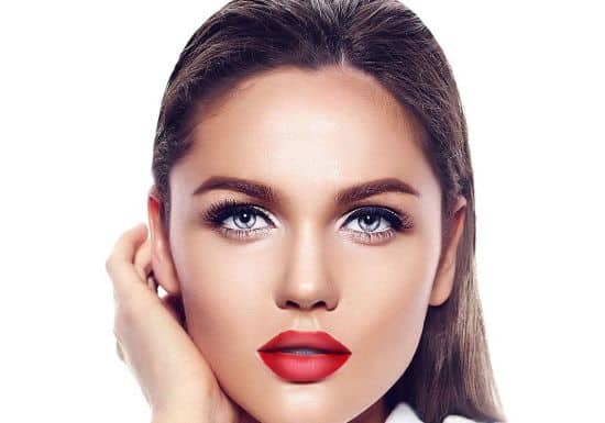 حيلة تجميلية لتصغير الفم الواسع