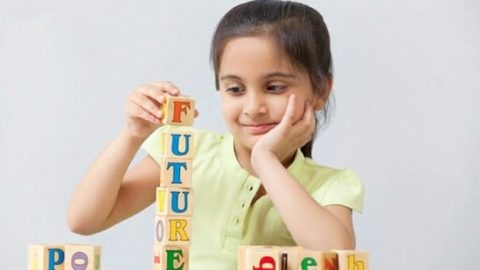 إشارات تدل على موهبة الطفل.. تعرفي عليها