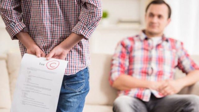 طريقة ايجابية للتعامل مع نتائج اختبارات الطفل