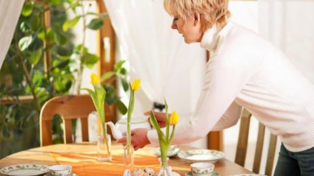 هذه هي طريقة توزيع المزهريات في ديكورات المنزل