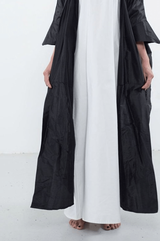 أحدث موضة العبايات الملونة