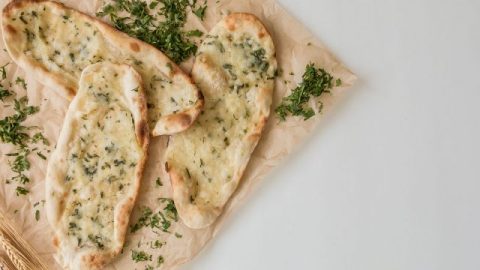 وصفة المناقيش بالجبنة اللبنانية