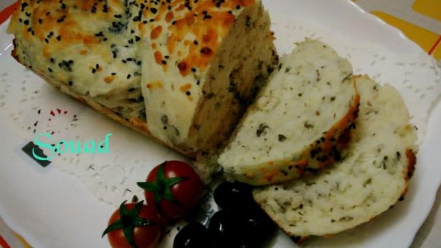 فطيرة الزعتر الأخضر اللذيذة