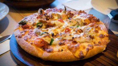 أفضل طريقة لتجهيز عجينة البيتزا