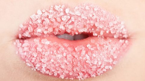 السكر.. سّر الشفاه الصحية