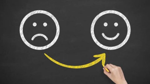 وداعاً للحزن! نصائح ترفع هرمون السعادة