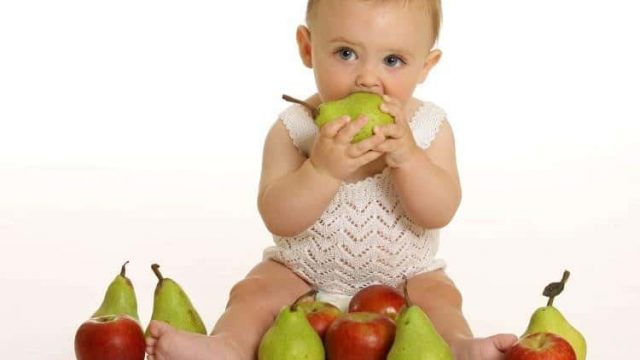 أطعمة تساعد في تقوية مناعة الطفل