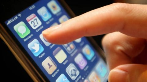 أشياء تلمسينها يوميا تنقل لك الأمراض.. تعرفي عليها