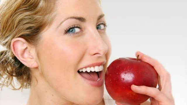 أطعمة طبيعية تساعد على كبح الشهية