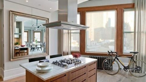 أفكار ديكور مميزة لاستخدام المرايا في المطبخ بالصور