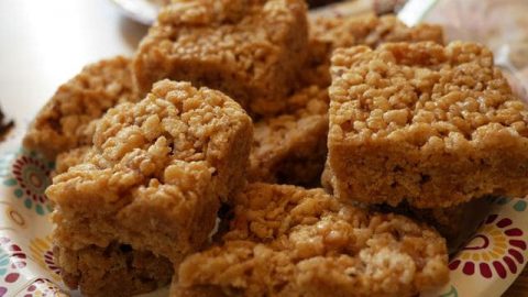 خطوات تجهيز كيكة كرسبي سهلة التحضير