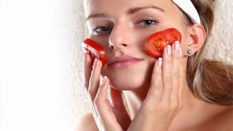 الطماطم للتمتع ببشرة صافية