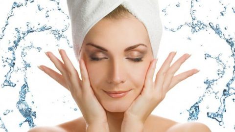 أقنعة الفراولة و الشوفان لترطيب البشرة