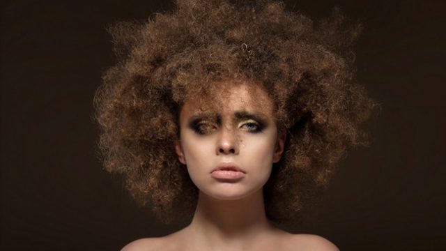 كيفية العناية بالشعر الخشن