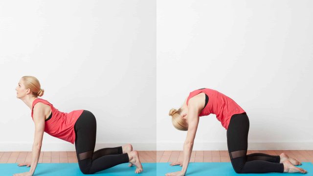 بالفيديو: 5 تمارين لتصحيح الأكتاف المنحنية في 10 دقائق